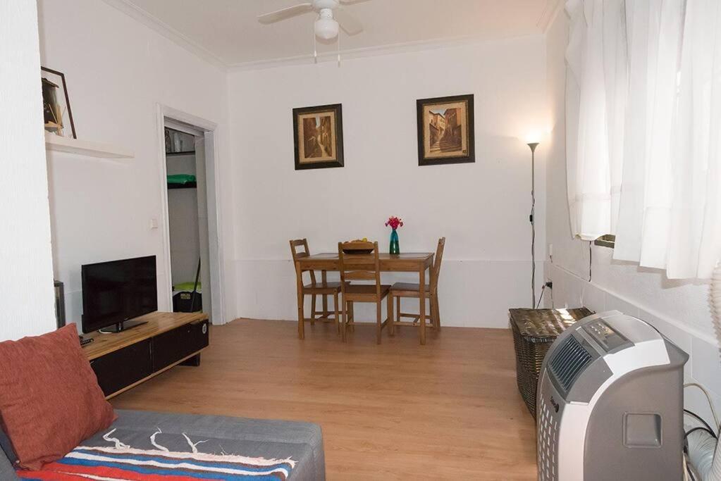 The Oasis One Spacious Apartment In Sevilla Екстер'єр фото