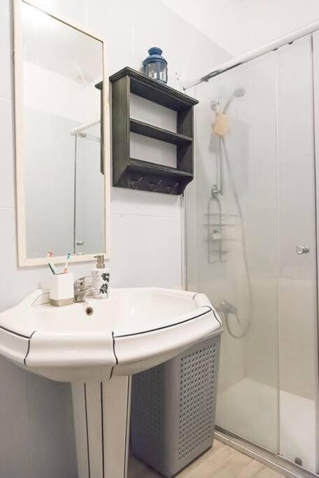 The Oasis One Spacious Apartment In Sevilla Екстер'єр фото